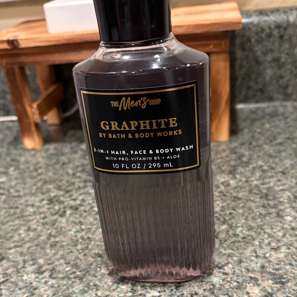 Nwt Mens “Graphite” 10 Oz. Bottle of 3-IN-1